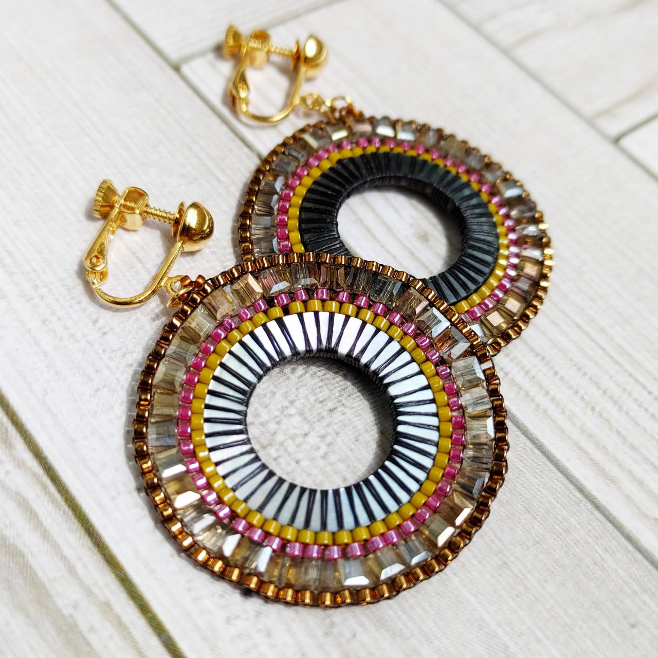 BEADED DNA】ネックレス,イヤリング,ブレスレット3点セット – ブランド 